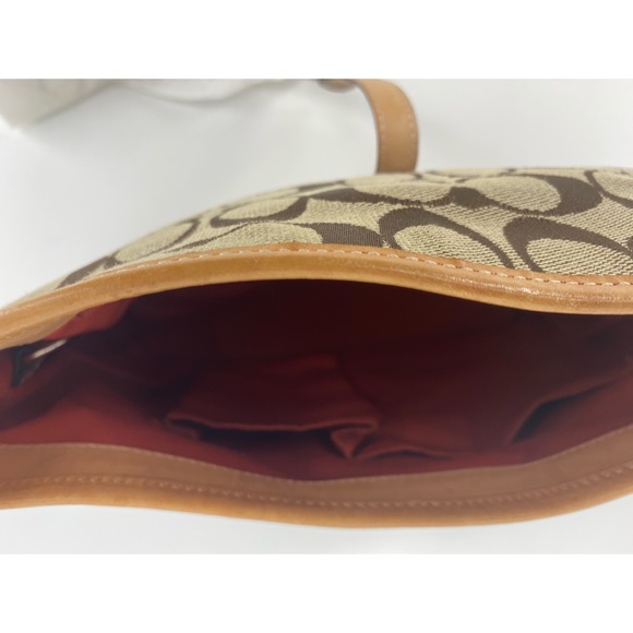 Coach Hampton Signature Tan Khaki 6091 Shoulder Handbag Purse - Picture 5 of 11